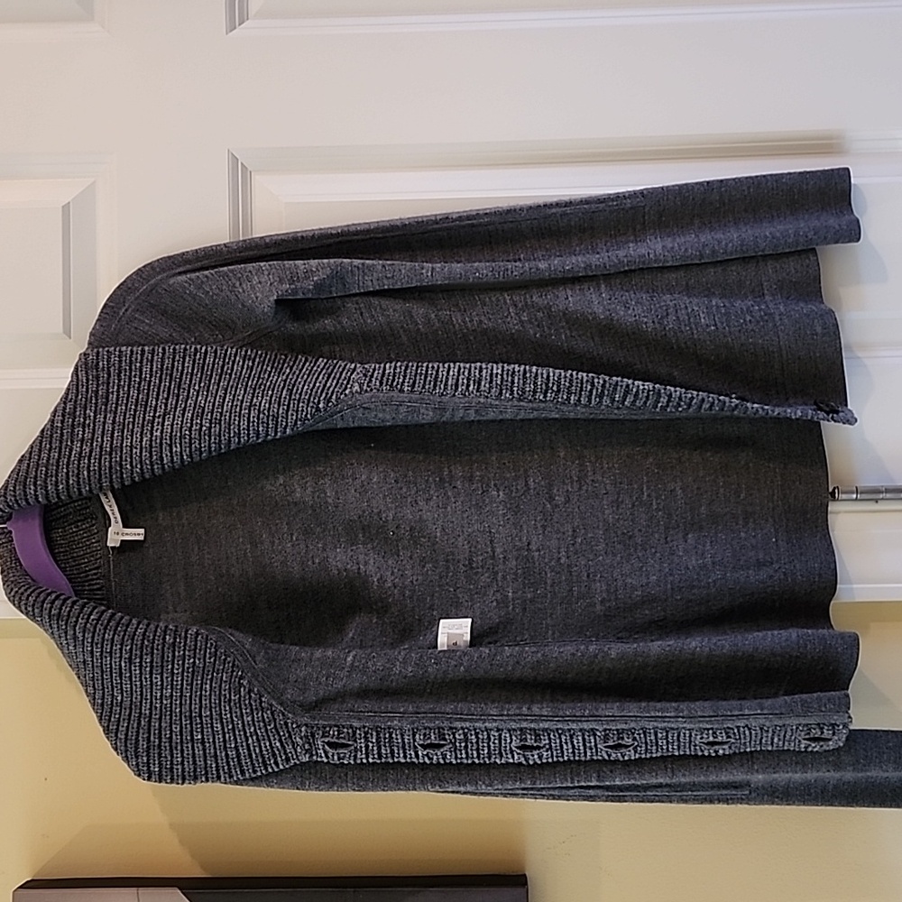Cardigan - Picture 2 of 4